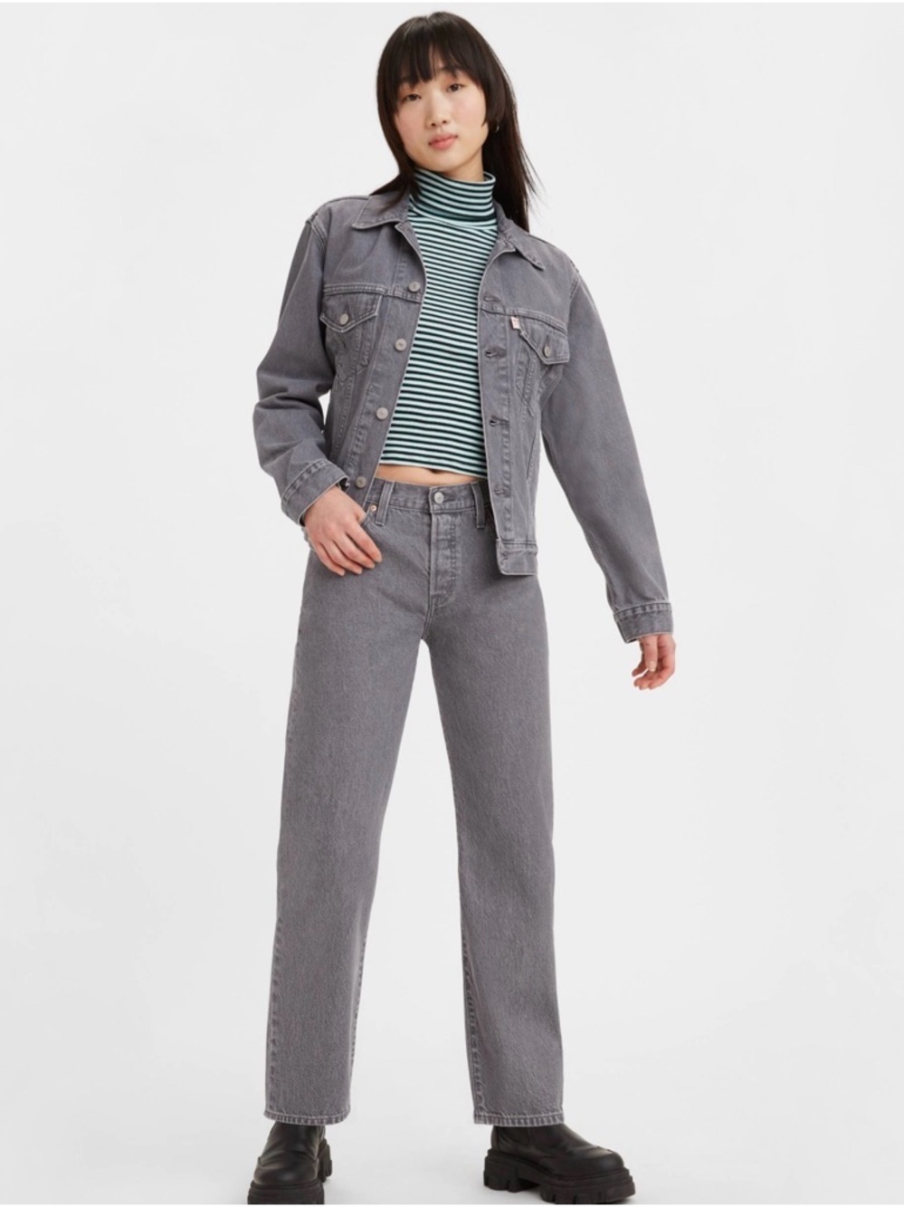 Levi’s 501 womens Gray High-Rise Straight Leg Jeans size W28L30